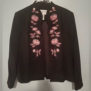SS Beautiful black pantsuit with rose embroidery